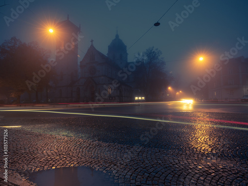 Kirche in the fog