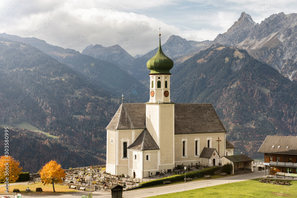 Kirche in Bartholomäberg (Vorarlberg, Montafon, Österreich)