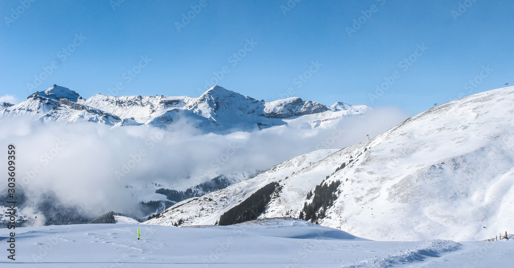 Obraz premium The Alpine region of Switzerland, conventionally referred to as the Swiss Alps.