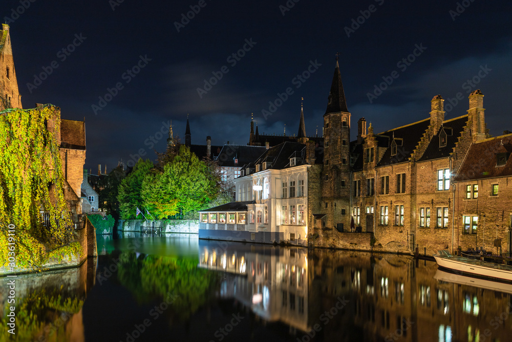 Canal in Bruges at night