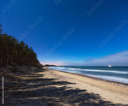 Fototapeta Naklejka Na Ścianę i Meble -  The Baltic Sea beach, a full moon, Supermoon, night, moonlight