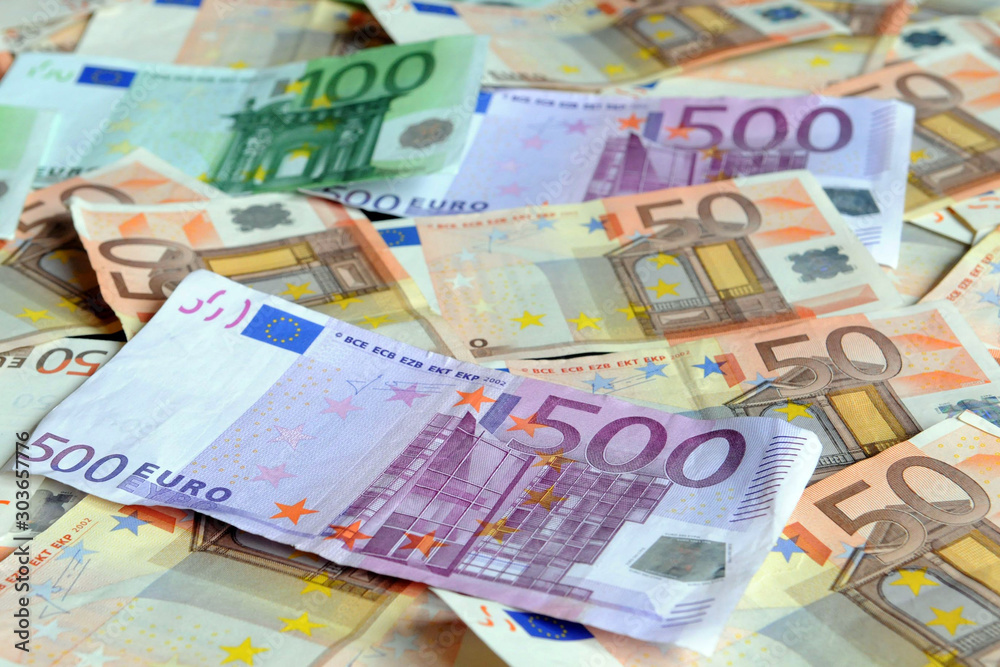 soldi euro banconote varie da 500, 200, 100,50 - denaro e ricchezza soldi euro banconote varie da 500, 200, 100,50 - denaro e ricchezza