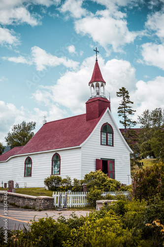 Magnifique église à Tadoussac au Canada