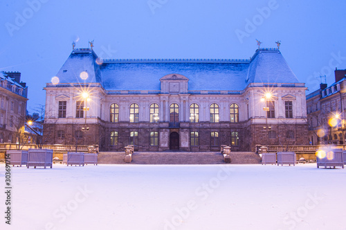 Parlement de Bretagne sous la neige