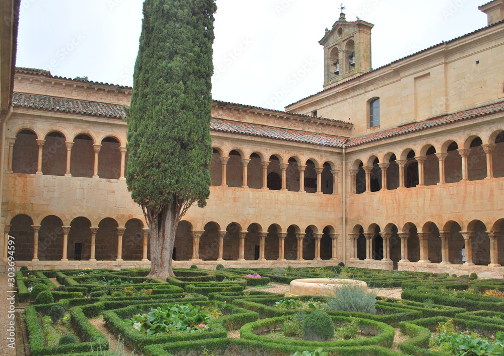 Claustro del Monasterio de Santo Domingo de Silos. Burgos, Castilla y León, España