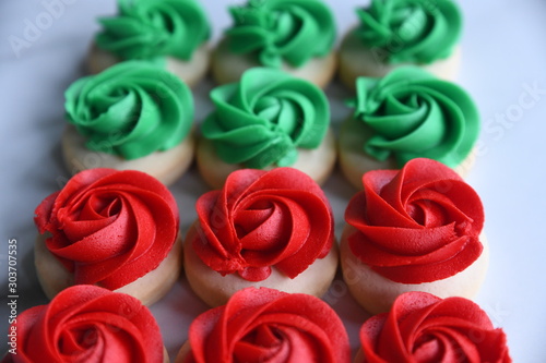 red and green christmas sugar cookie