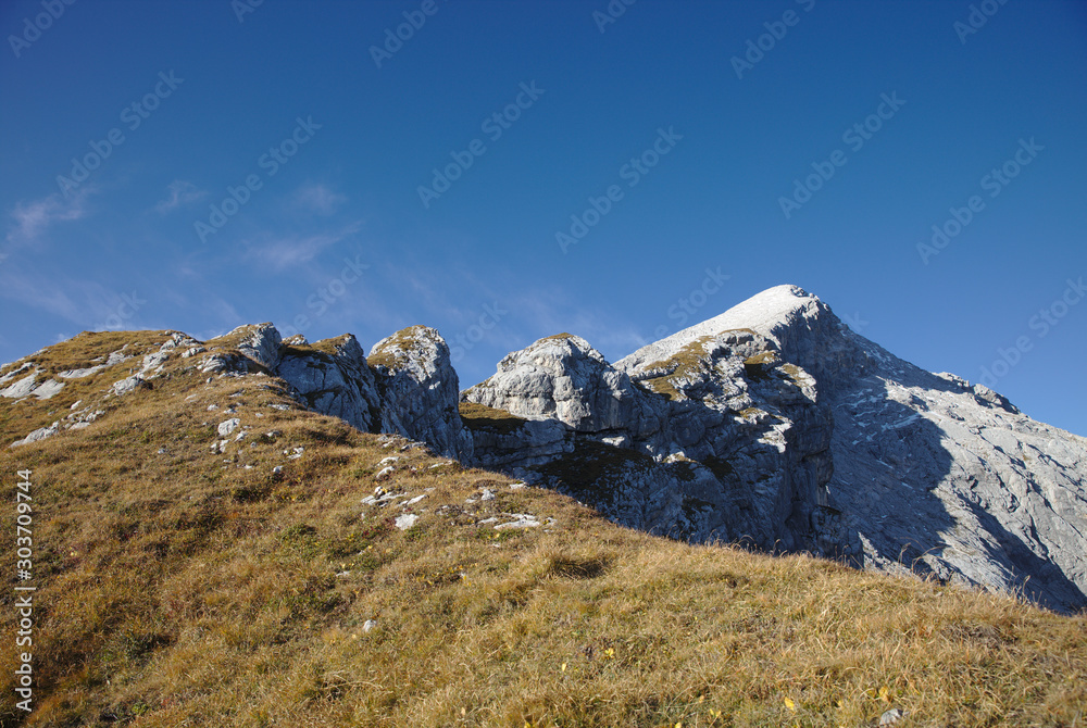 NB__0168 Mountain peak Alpspitze in sunlight
