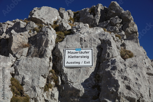 NB__0177 Signboard on mountain top for alpine climbers
