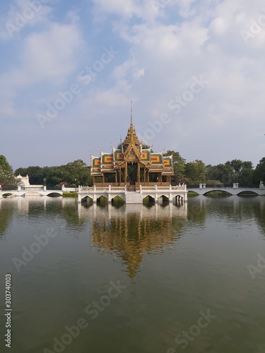 royal palace in bangkok thailand