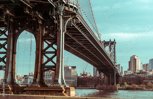 Manhattan Bridge © MitchPalms