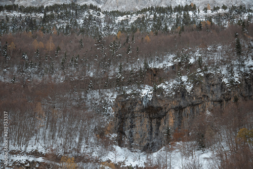 Fototapeta Naklejka Na Ścianę i Meble -  Ordesa National Valley in snowy autumn, located in Pyrenees Spain