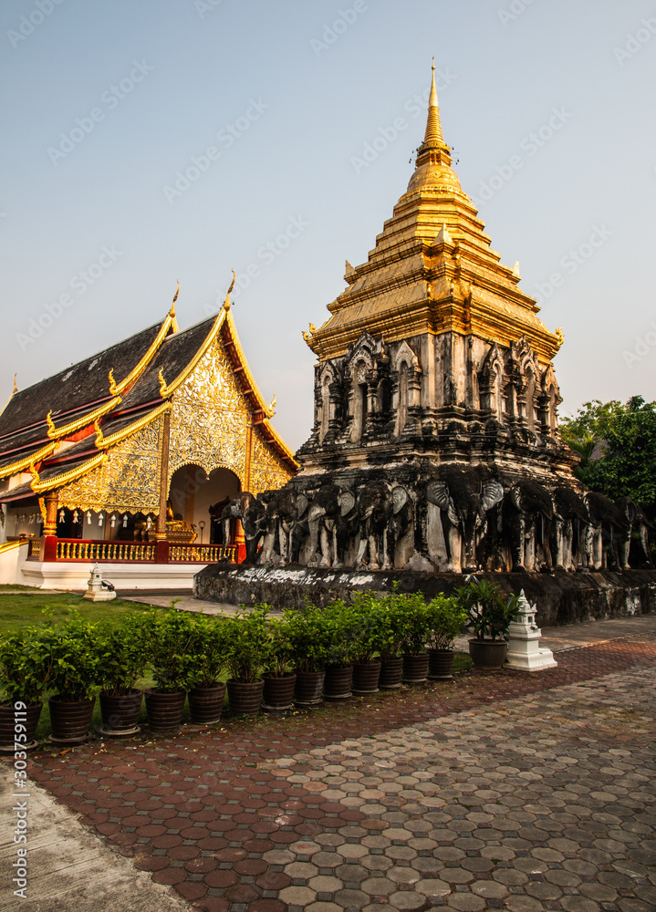 Fototapeta premium Ancient temple, Wat Chiang Man temple in Chiang Mai, Thailand