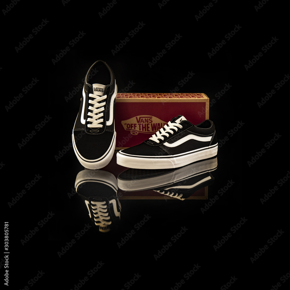 Vans old online skool box