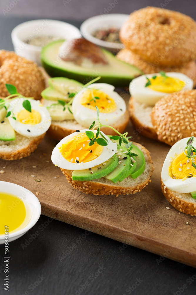 Sandwich with avocado and eggs