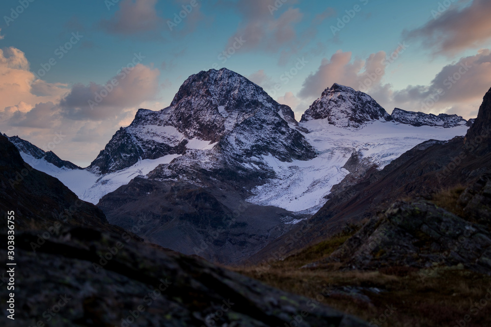 Berg Piz Buin in den Alpen (Österreich, Vorarlberg, Montafon)