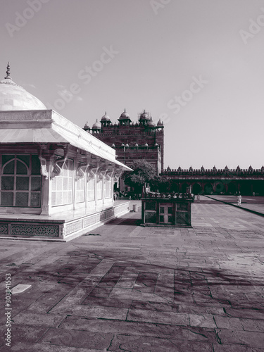 Tomb of Sheikh Salim Chisti in Fatehpur Sikri built in between 1571 and 1580. photo