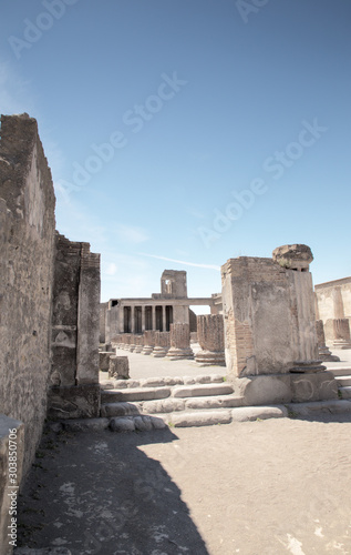unearthed city of pompeii