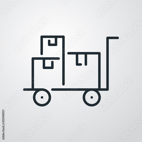 Símbolo logística con icono lineal de cajas de cartón en carro de mano en fondo gris