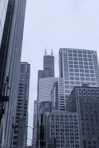 Skyscrapers of Chicago in the fog © dade72