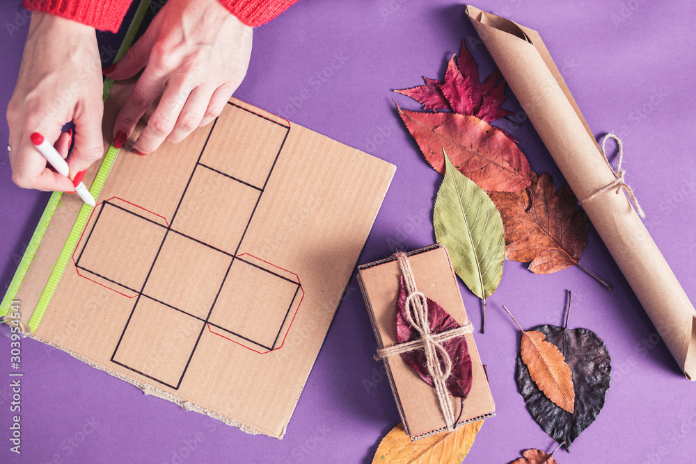 Fotografie Beautiful cardboard decorative box