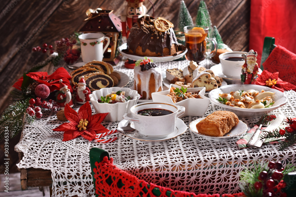 traditional dishes for Christmas Eve in Poland