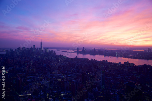 Sonnenuntergang über Manhattan photo
