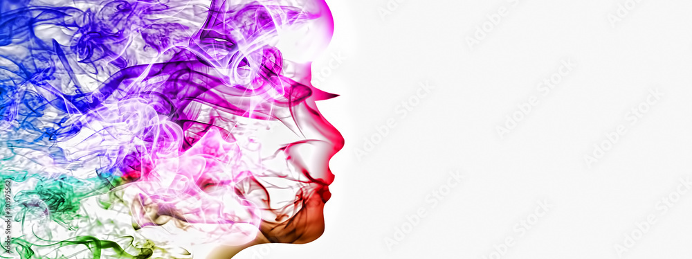 抽象的な煙で描いた女性の横顔シルエット Stock イラスト Adobe Stock