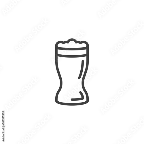Beer glass line icon. linear style sign for mobile concept and web design. Pint of beer with foam outline vector icon. Symbol, logo illustration. Vector graphics