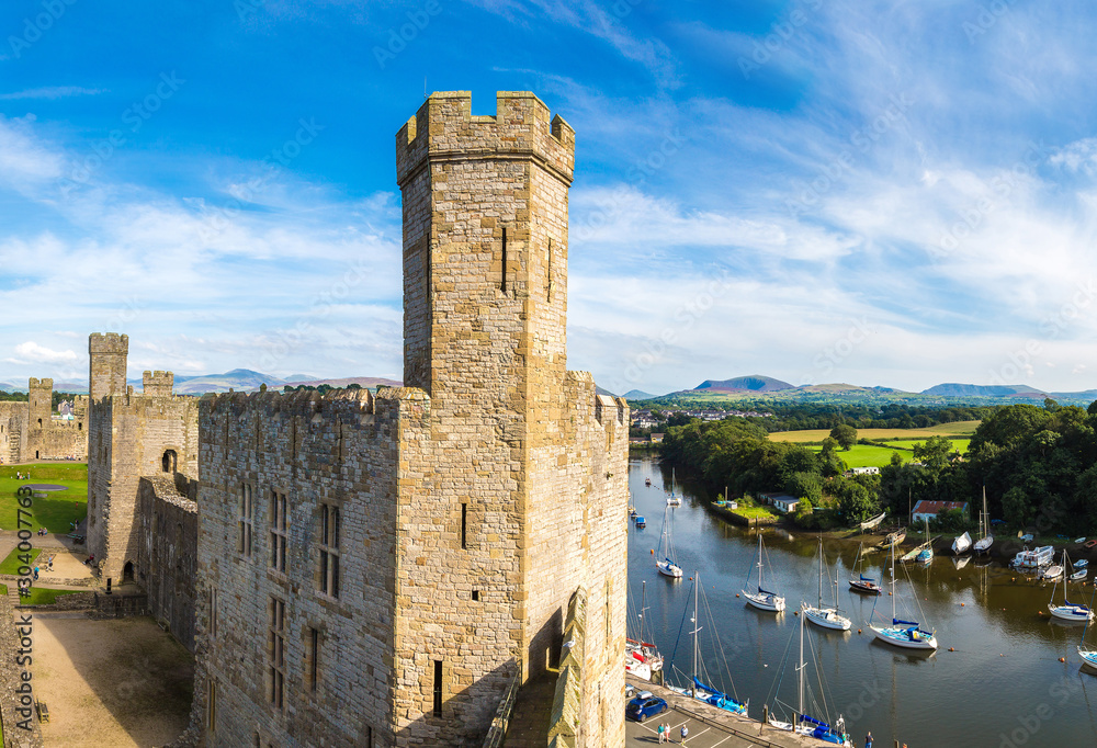 Obraz premium Caernarfon Castle in Wales