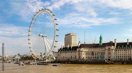 London eye, large Ferris wheel, London
