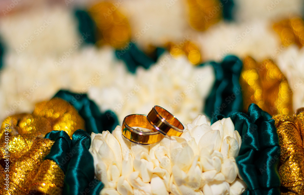 Hindu Wedding indian wedding ring Indian Wedding ring with Flower