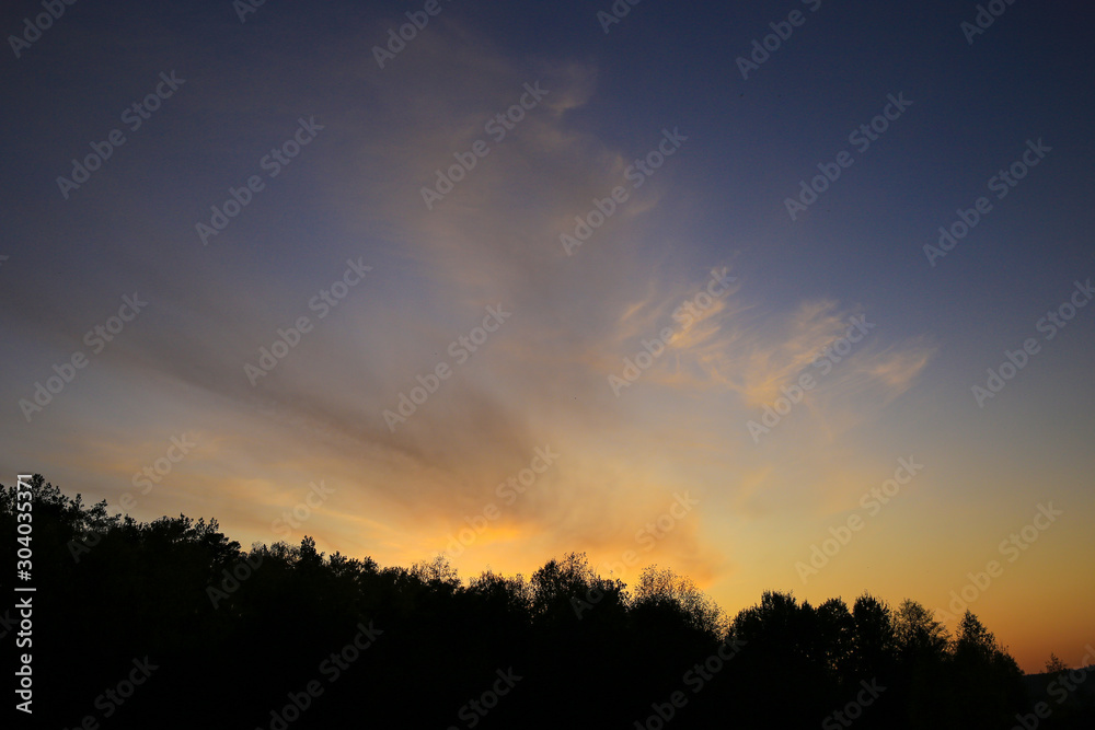 Obraz premium Lake at sunset in october, very beautiful