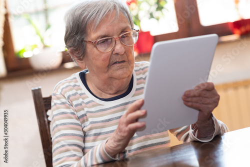 Elderly woman and new technologies