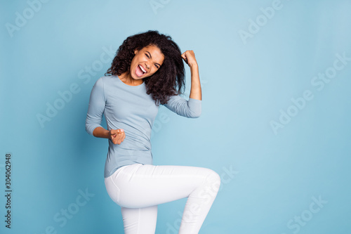 Fotótapéta Turned photo of shouting casual rude overjoyed youngster in white pants expressi