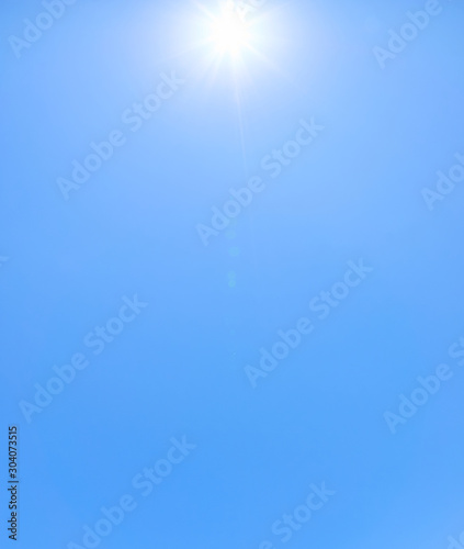 青空 太陽 背景素材
