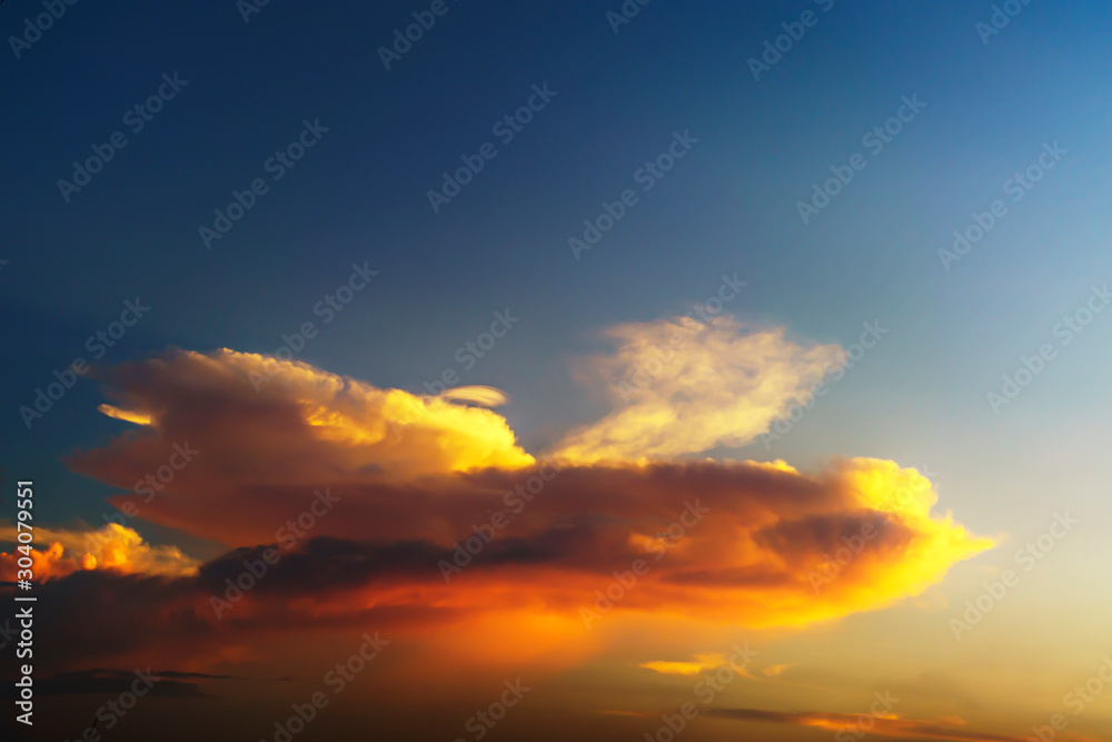Fototapeta premium Sky in colors of fire backgrounds