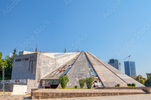 Canvas-taulu famous architecture Pyramid of Tirana