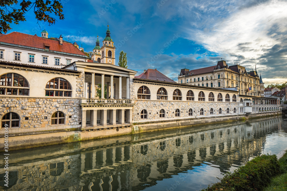 Ljubljanica River and Central Market, Ljubljana, Slovenia
