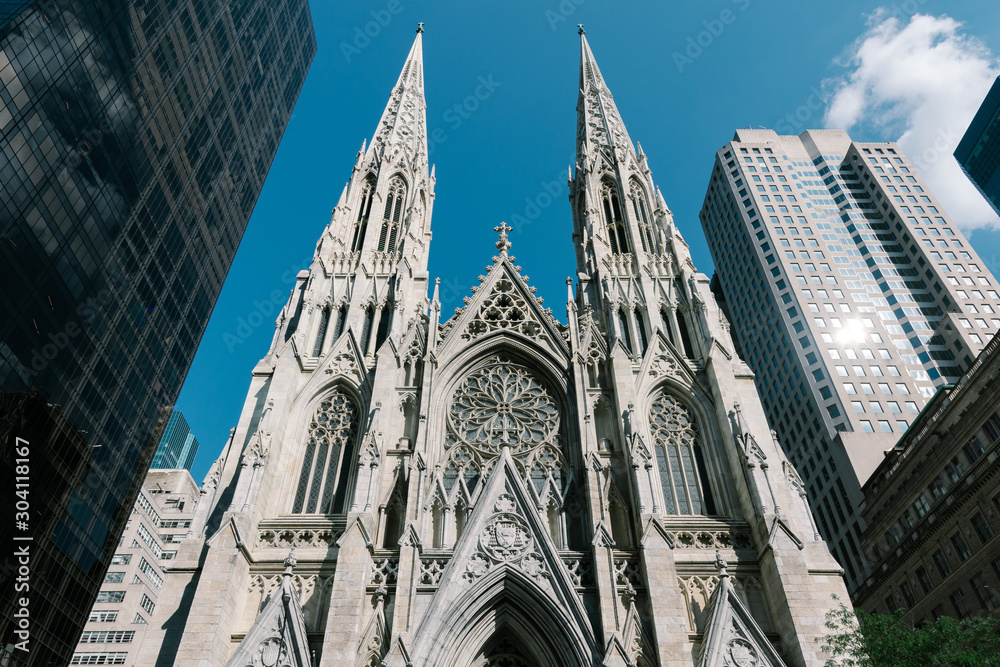 St. Patrick's Cathedral in a sunny day