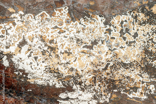 macro mineral bismuth stone on hartenstein schacht on white background © Minakryn Ruslan 