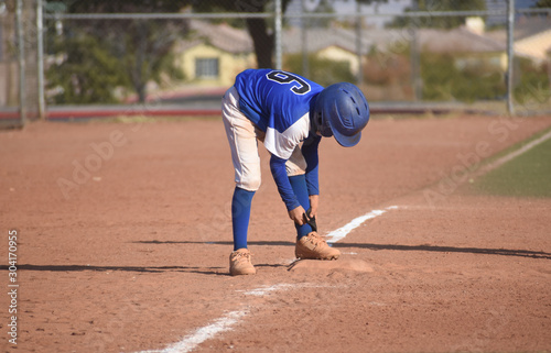 Canvas Print Youth baseball player on 3rd