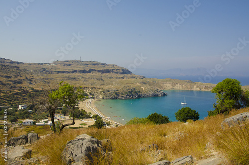 plage grec vu depuis la colline
