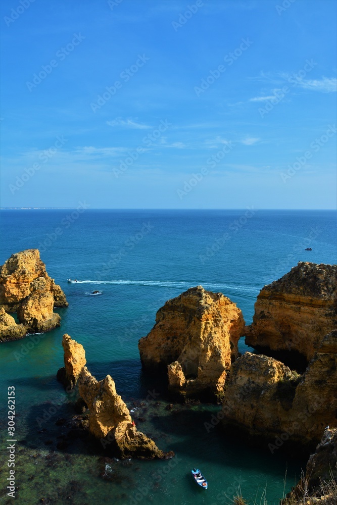 tourist boats on the rocky coast of the Algarve - Portugal 01.Nov.2019