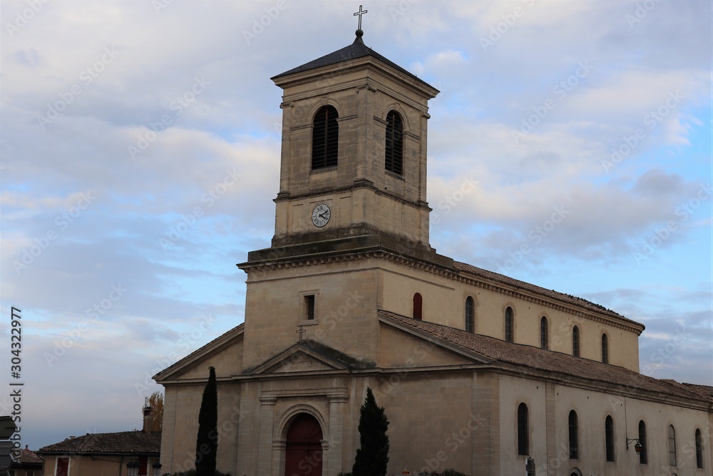 Eglise Saint Bach dans le village de Suze La Rousse - Département de la Drôme - France - Eglise construite en 1848
