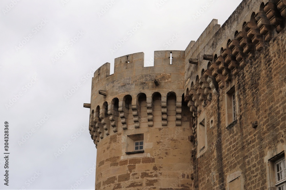 Château du village de Suze La Rousse - Département de la Drôme - France - Château construit au 11 ème siècle - Vue extérieure