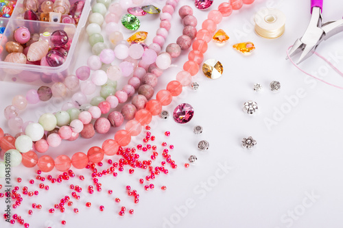 Fotografie, Obraz Rose cherry pink quartz beads