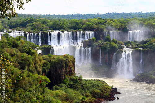 Fototapeta Naklejka Na Ścianę i Meble -  Iguazu Falls - Iguazú National Park, Paraná, Brazil, Argentina