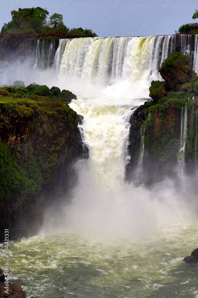 Iguazu Falls - Iguazú National Park, Paraná, Brazil, Argentina Iguazu Falls - Iguazú National Park, Paraná, Brazil, Argentina