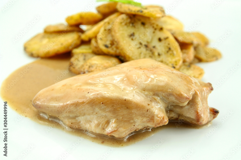 chicken cutlet with cream and potatoes chicken cutlet with cream and potatoes