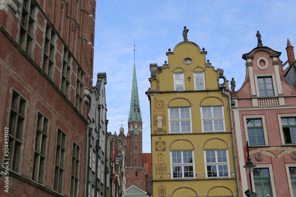 Obraz premium multi-colored houses of the streets of Gdansk, Poland